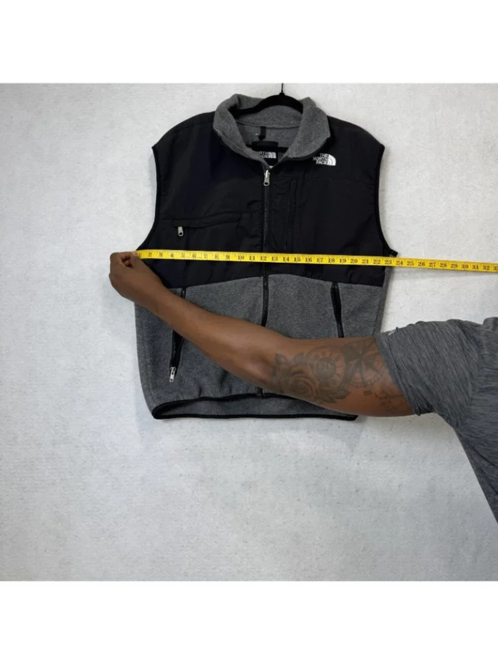 The North Face Vest Mens Large Gray Fleece Denali Full Zip Pockets Outdoor